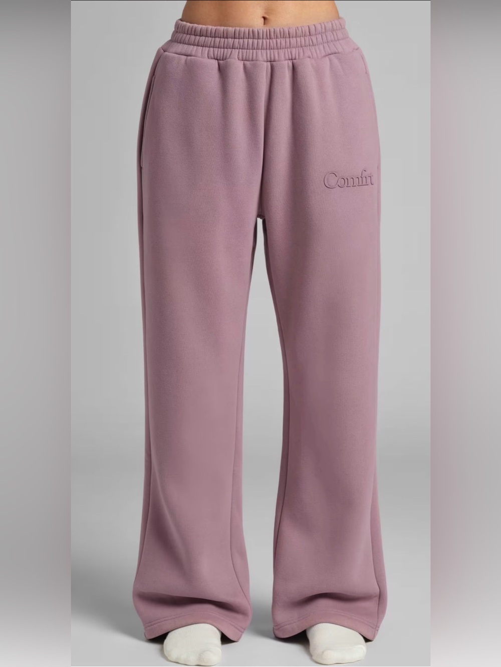Comfrt Minimalist Straight Leg Sweatpants Purple Medium NWT IN PACKAGE
